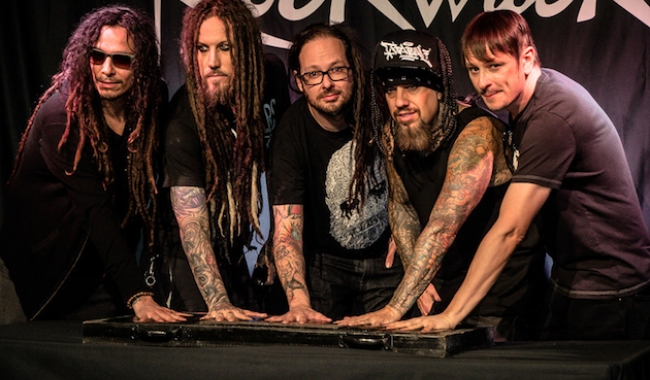 Sursa foto: loudwire.com  Formaţia americană nu-metal Korn va susţine, astăzi, 3 august, la Arenele Romane, primul concert la București