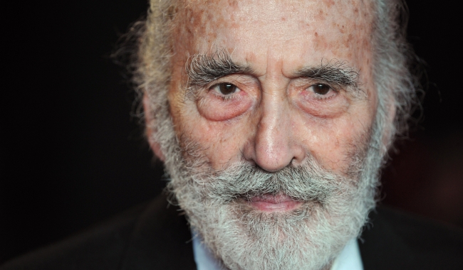 Sursa foto: independent.co.uk  Celebrul actor Christopher Lee a murit la vârsta de 93 de ani