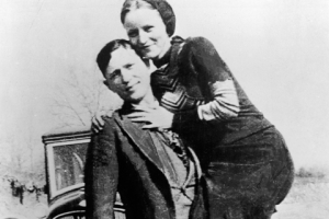 Bonnie şi Clyde: dragoste, crime şi bani