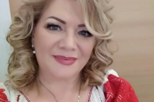 ÎNCĂ 3 ZILE SĂ O VOTAȚI PE CARMEN LUNGU, DIRECTORUL EXECUTIV AL CRUCII ROȘII CONSTANȚA!