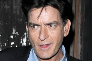 Actorul Charlie Sheen a confirmat că este HIV seropozitiv