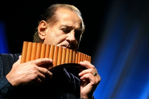 Maestrul naiului, Gheorghe Zamfir, concertează la Hard Rock Cafe