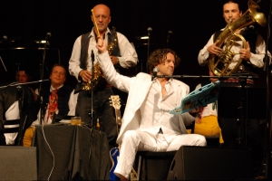 Show-ul lui Goran Bregović, deschis de Rona Hartner & Zurlia Orchestra