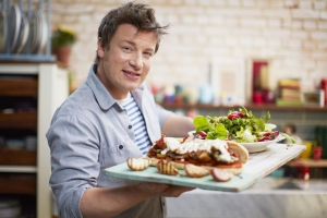 Jamie Oliver vrea ca educaţia alimentară să se facă în şcoli